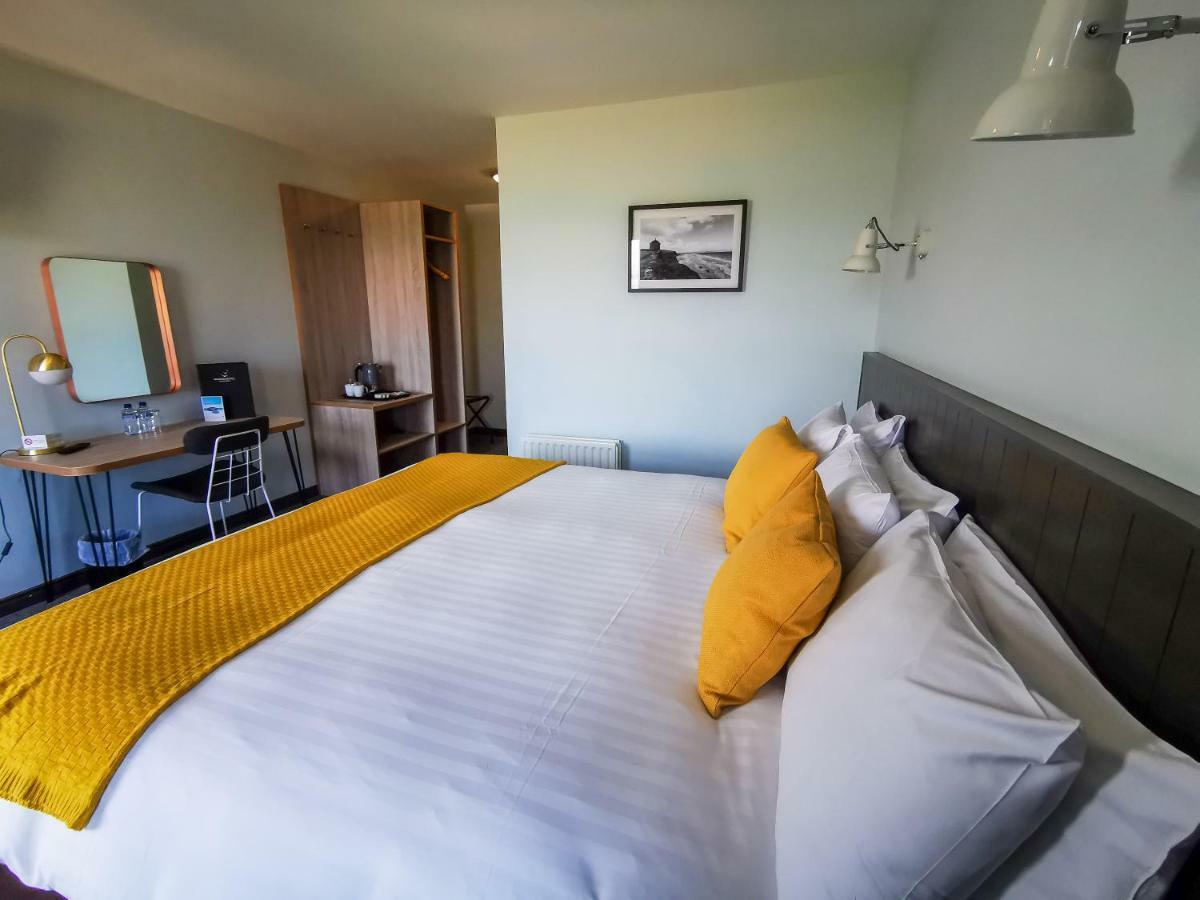 Marine Hotel Ballycastle Ngoại thất bức ảnh